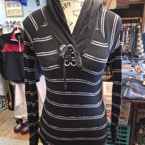 Y2K Lei Black Top with Multicolor Stripes